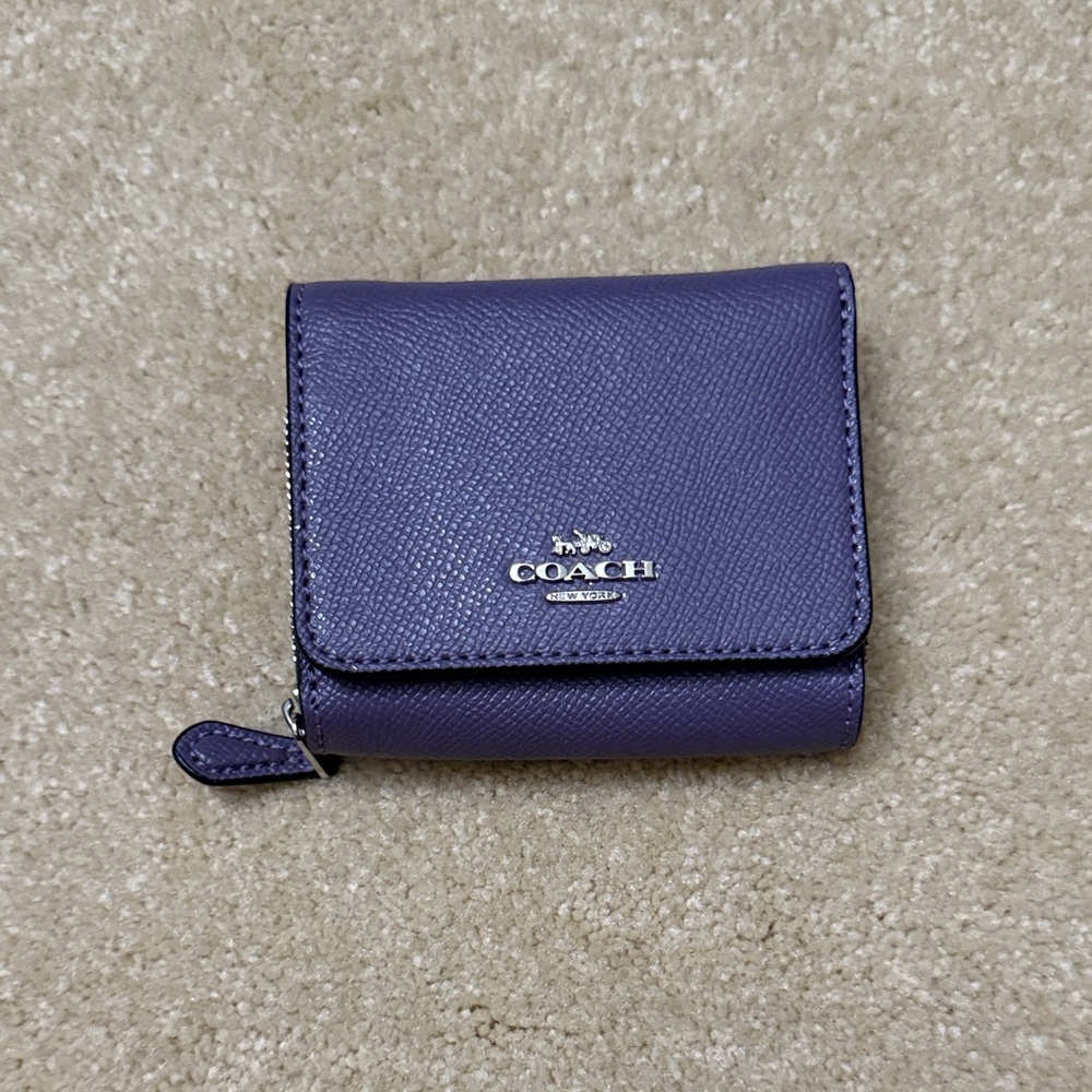 Coach Violet Leather Wallet
